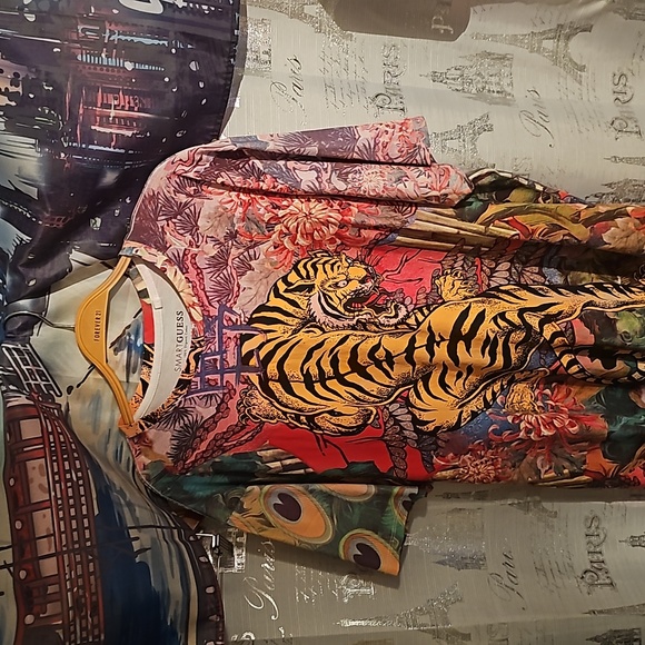 Guess XL tee